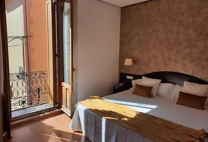 Hotelli Villa De Biar Shc