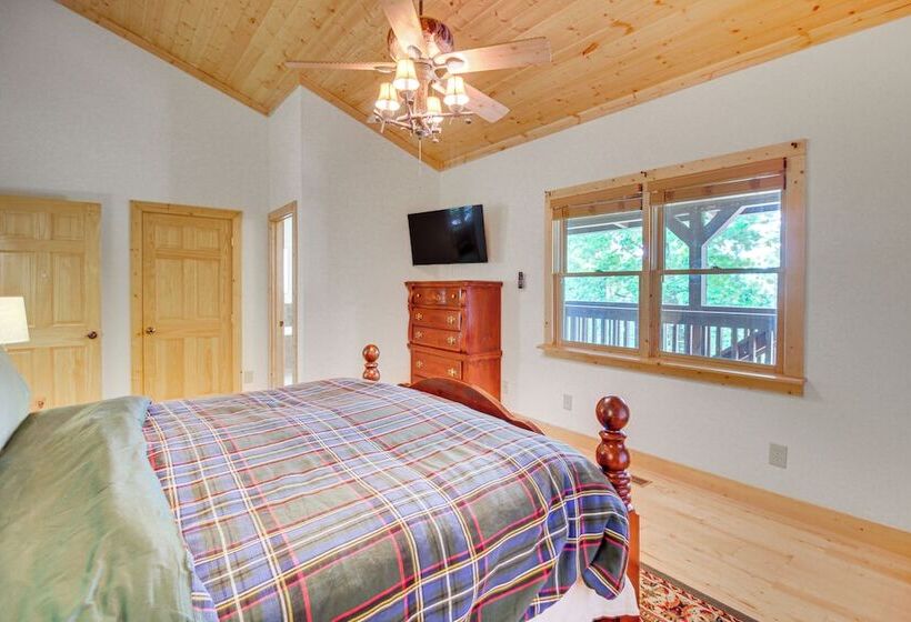 North Georgia Mountains Cabin W/ Beach Access