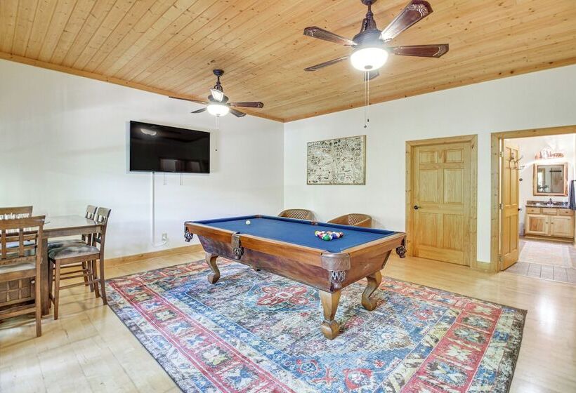 North Georgia Mountains Cabin W/ Beach Access