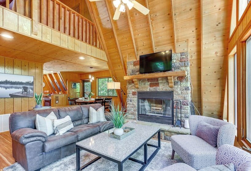 Lakefront Innsbrook Chalet W/ Resort Access!