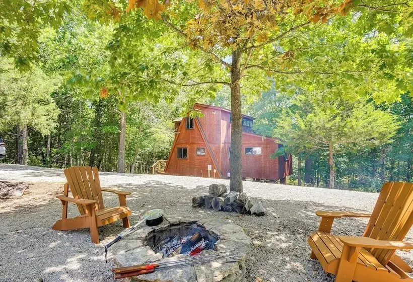 Lakefront Innsbrook Chalet W/ Resort Access!