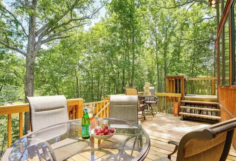 Lakefront Innsbrook Chalet W/ Resort Access!