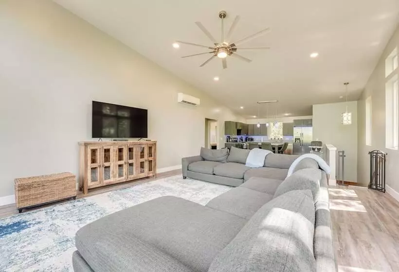 Modern Table Rock Lake Retreat W/ Deck & Views!