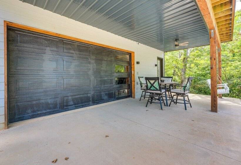 Modern Table Rock Lake Retreat W/ Deck & Views!