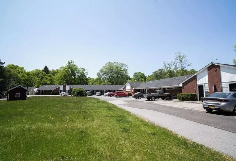 Motelli The Lagrange Inn & Extended Stay