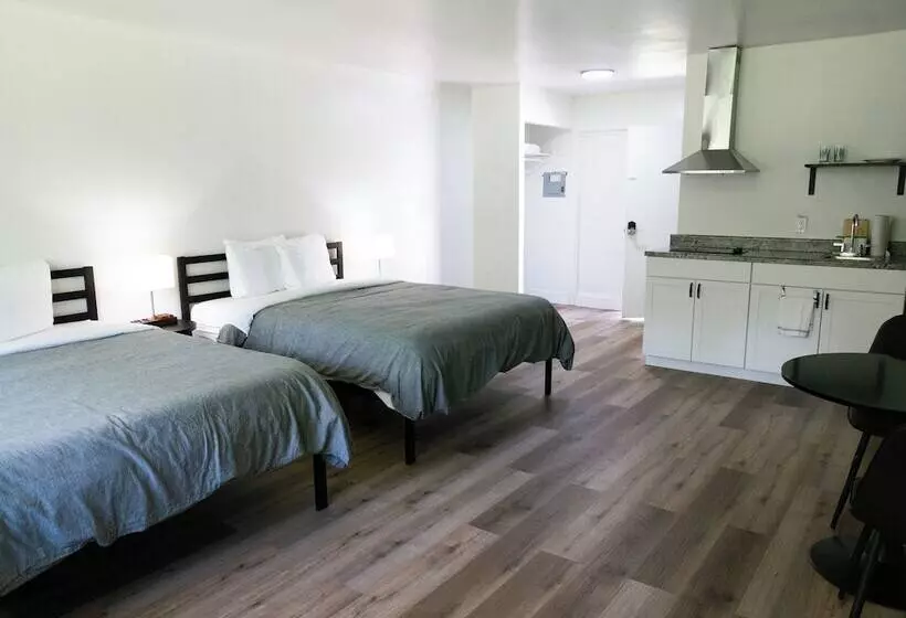 Motelli The Lagrange Inn & Extended Stay