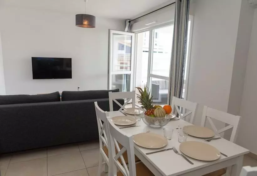 My Hôtel Résidences   Port Leucate