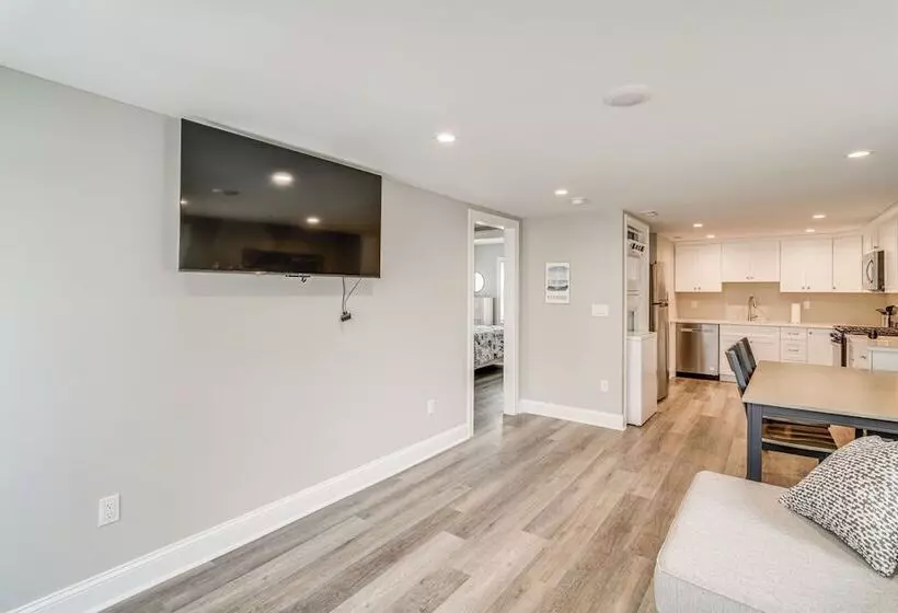 Newly Built North Wildwood Cottage, Walk To Beach!