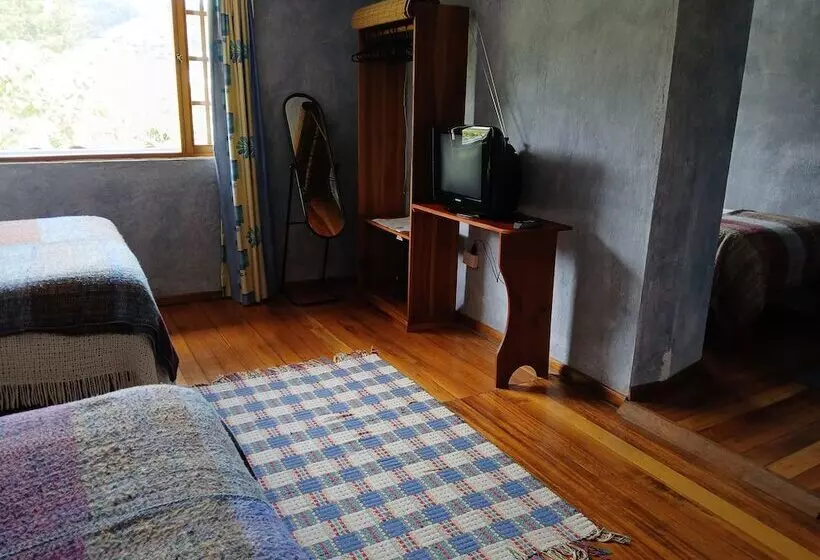 Lomakeskus Tambo Inti Hosteria