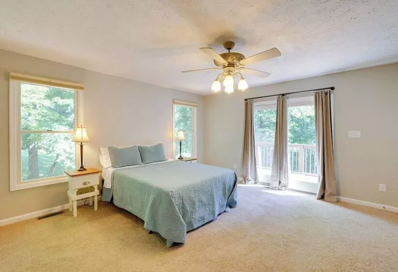 Smith Mountain Lake Home W/ Private Hot Tub & Dock