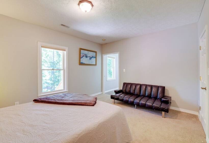 Smith Mountain Lake Home W/ Private Hot Tub & Dock