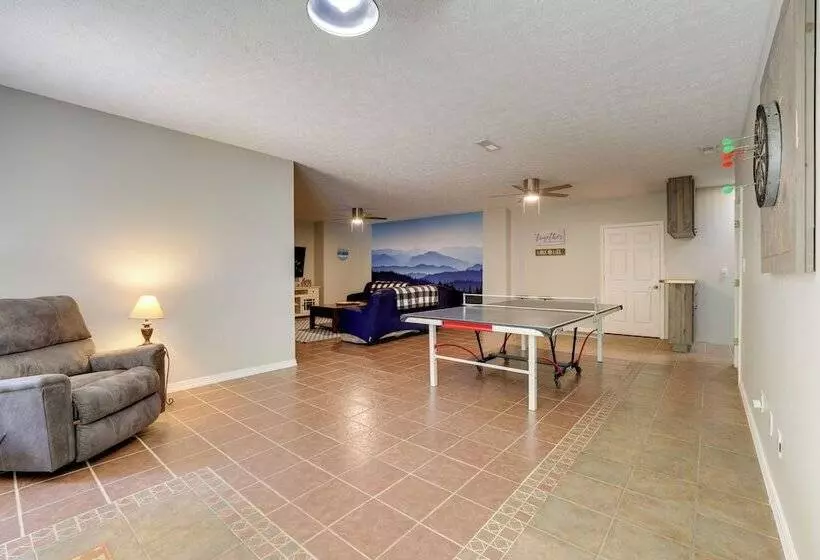 Smith Mountain Lake Home W/ Private Hot Tub & Dock