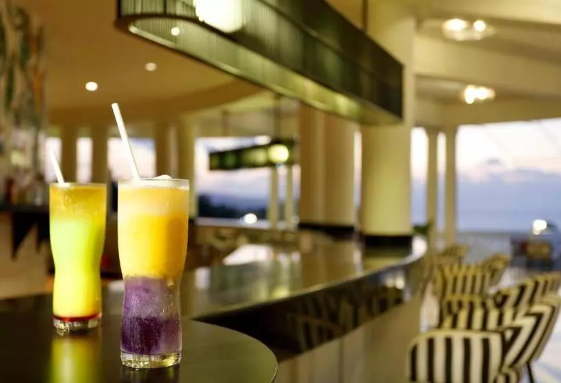 The Signature Level At Grand Palladium Lady Hamilton Resort & Spa  All Inclusive