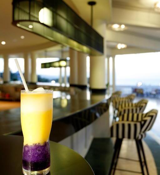 The Signature Level At Grand Palladium Lady Hamilton Resort & Spa  All Inclusive