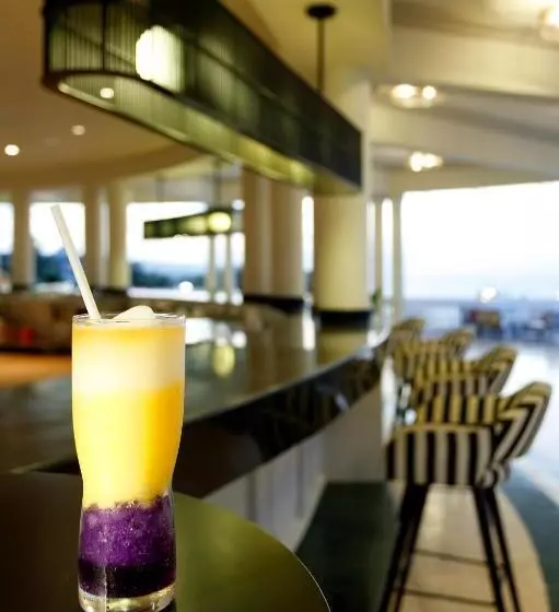 The Signature Level At Grand Palladium Lady Hamilton Resort & Spa  All Inclusive