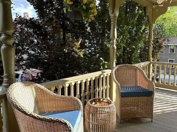 The Underwood Hale House