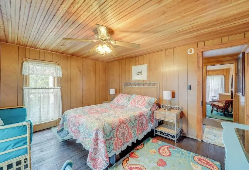 Waterfront Alanson Cottage W/ Dock & Lake Access!