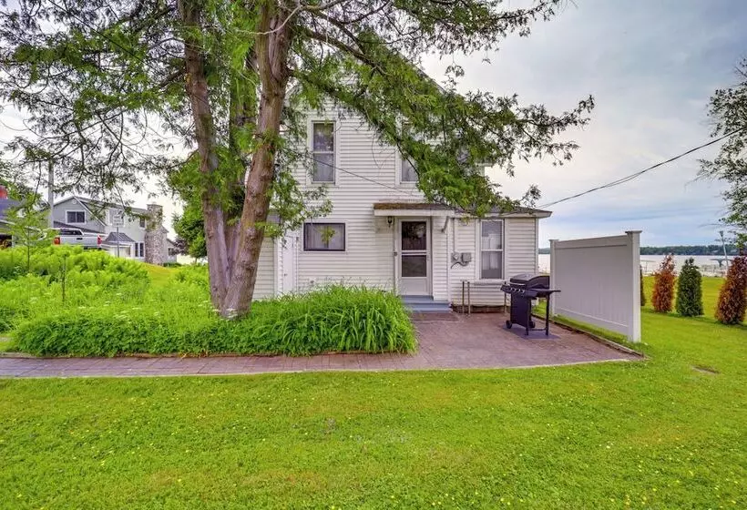 Waterfront Alanson Cottage W/ Dock & Lake Access!