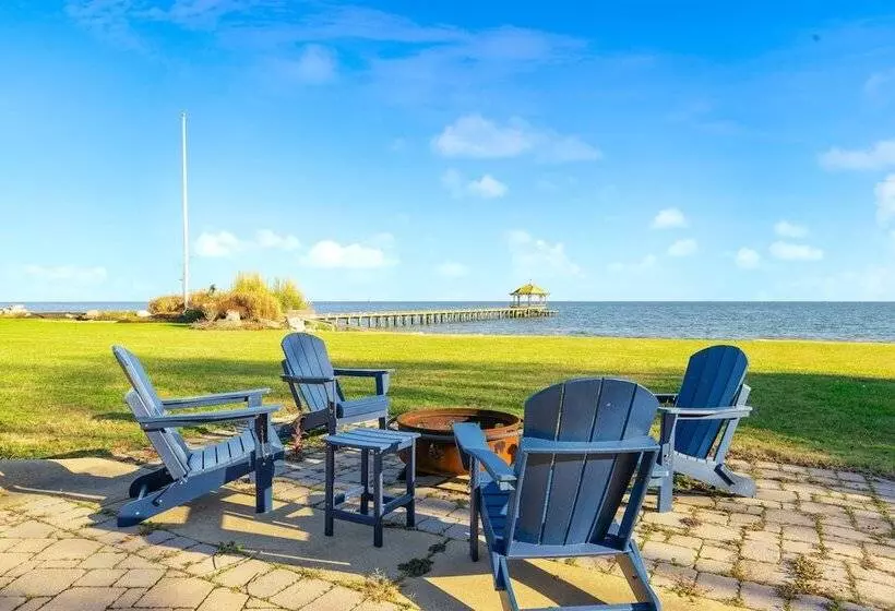 Bay Estate By Avantstay Waterfront, Private Pond