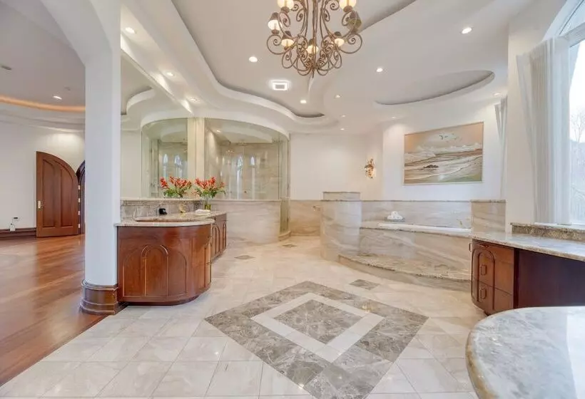 Bay Estate By Avantstay Waterfront, Private Pond