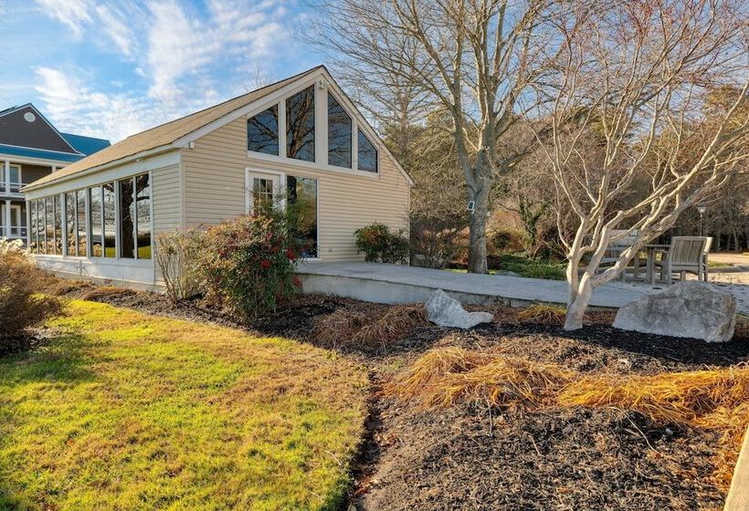 Bay Estate By Avantstay Waterfront, Private Pond