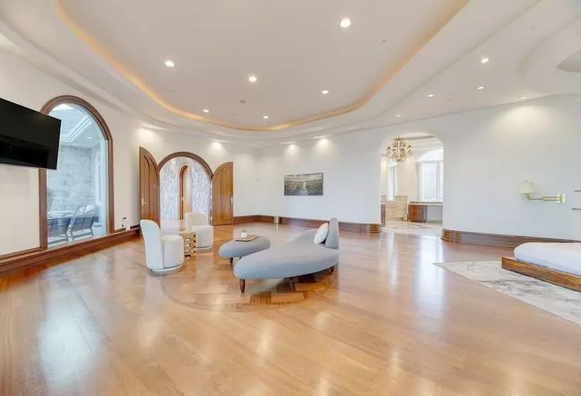 Bay Estate By Avantstay Waterfront, Private Pond