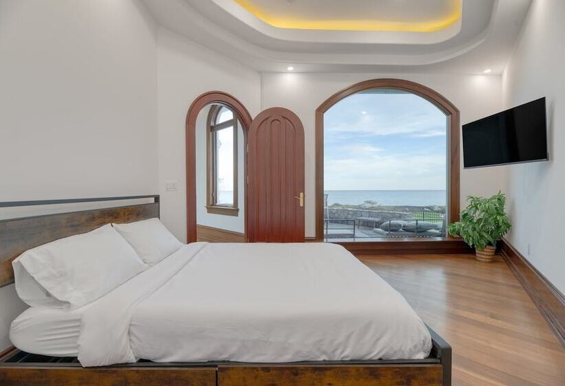 Bay Estate By Avantstay Waterfront, Private Pond