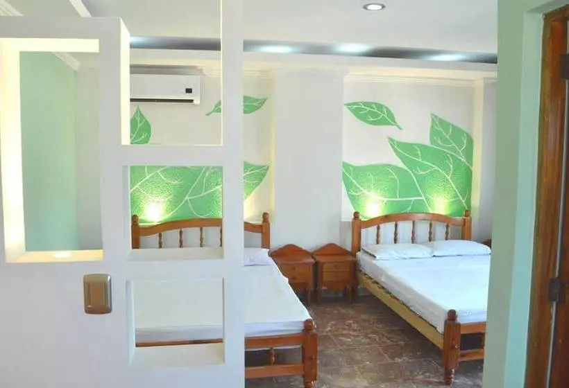 تختخواب و صبحانه Hostal Montymar