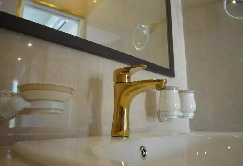 تختخواب و صبحانه Hostal Montymar
