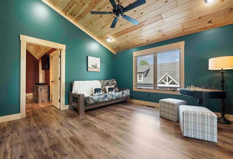 Black Bear & Blue Heron By Avantstay 2 Lakefront Homes, Sleeps 43 Pool, Dock, Theater