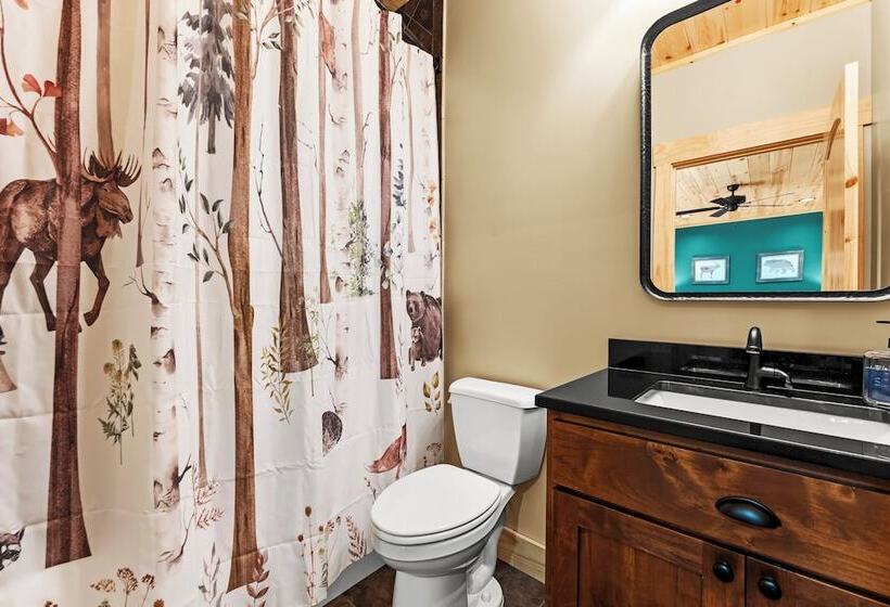 Black Bear & Blue Heron By Avantstay 2 Lakefront Homes, Sleeps 43 Pool, Dock, Theater