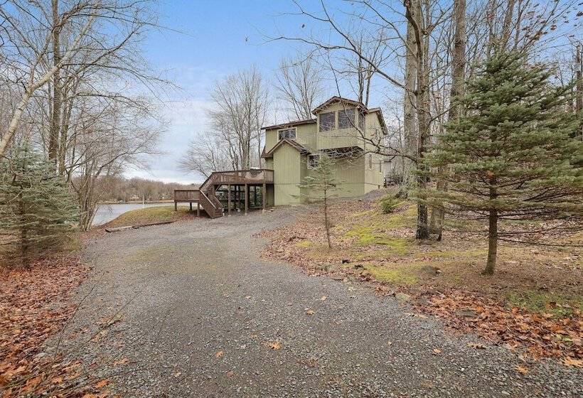 Chalet All Day Avantstay Lakeside, Firepit, Shared Pool