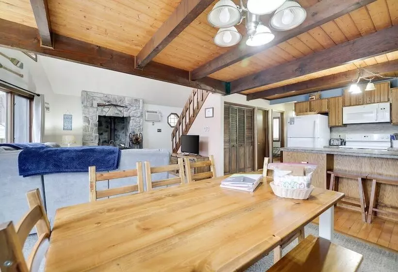 Chalet All Day Avantstay Lakeside, Firepit, Shared Pool