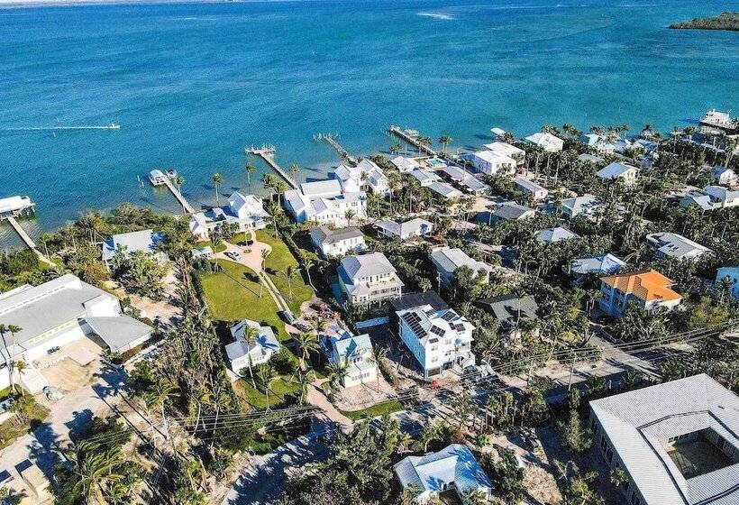 Coco Mango By Avantstay Chic And Private Captiva Escape