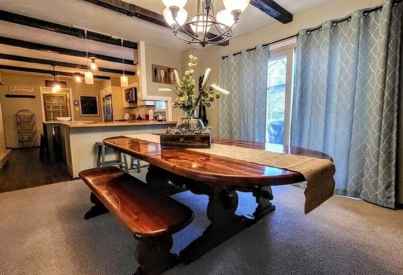 Double Diamond Lodge By Avantstay Group Escape W/ Firepit, Patio, Activities