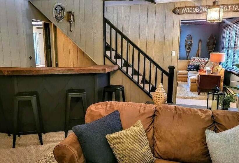 Double Diamond Lodge By Avantstay Group Escape W/ Firepit, Patio, Activities