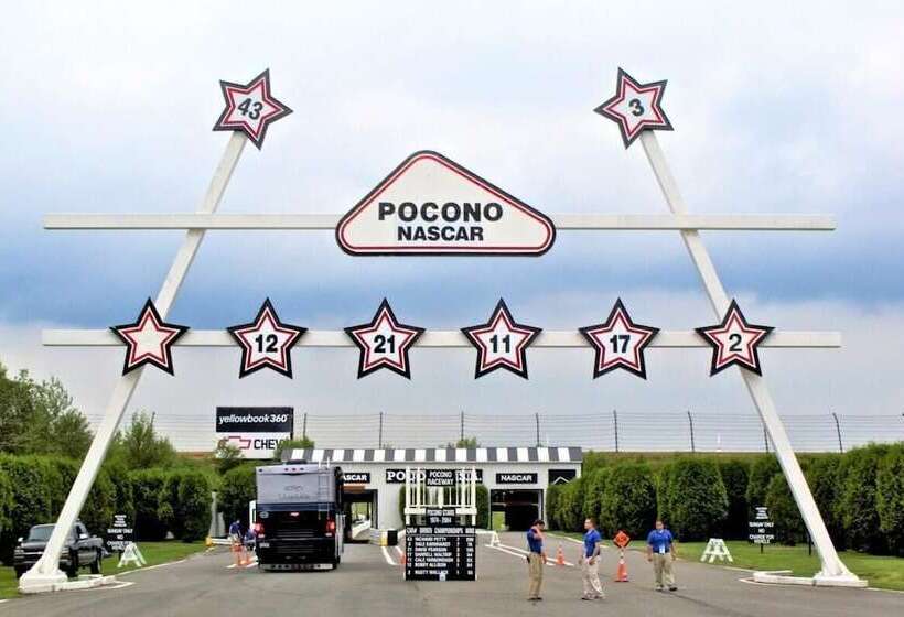 Double Diamond Lodge By Avantstay Group Escape W/ Firepit, Patio, Activities