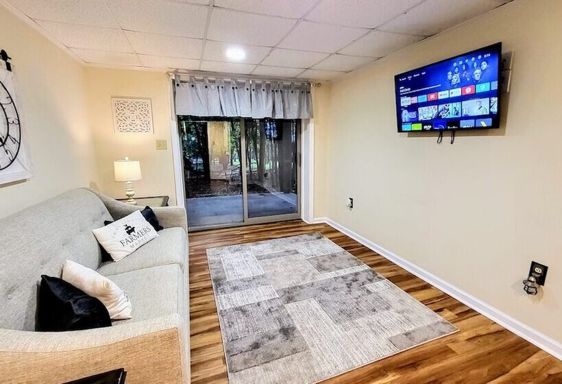 Frolic On Fern By Avantstay Enclosed Deck W/ Forest Views, Bar