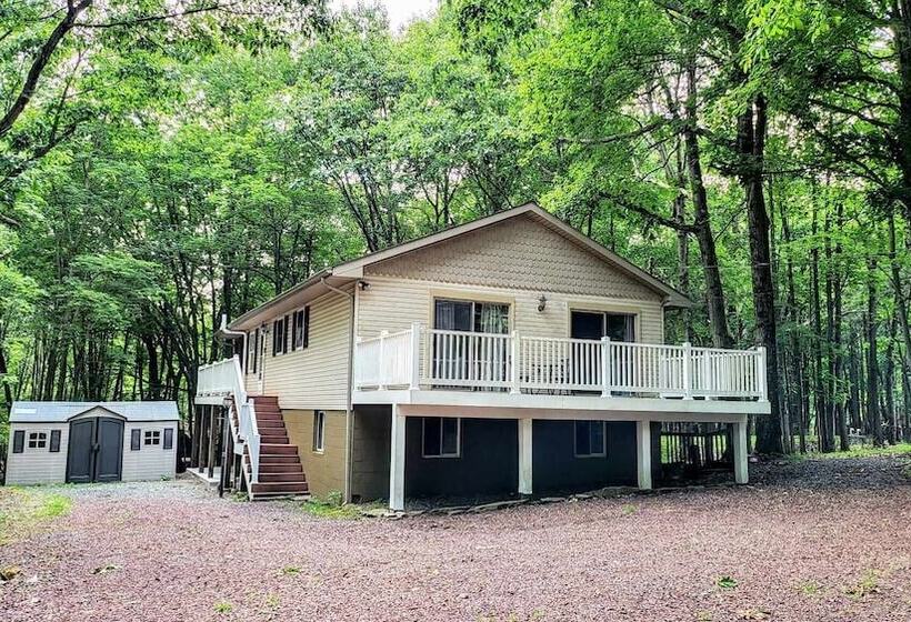 Frolic On Fern By Avantstay Enclosed Deck W/ Forest Views, Bar