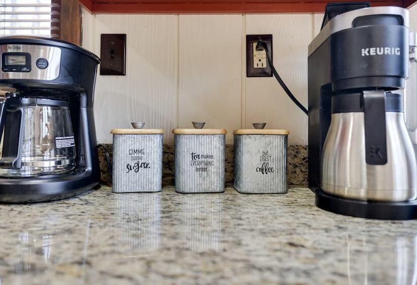 Grateful Escape Avantstay Hot Tub, Sauna, Deck, Firepit, Beach Access