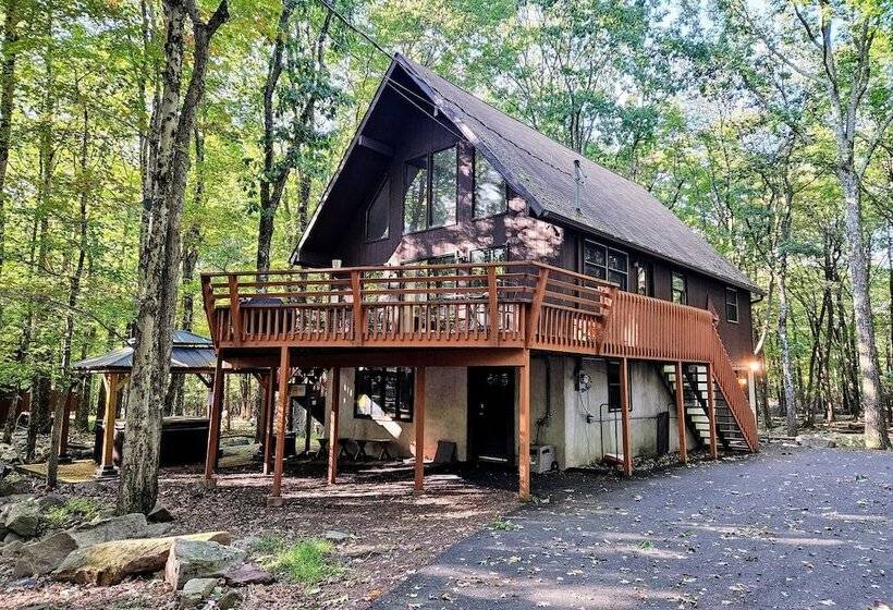 Grateful Escape Avantstay Hot Tub, Sauna, Deck, Firepit, Beach Access