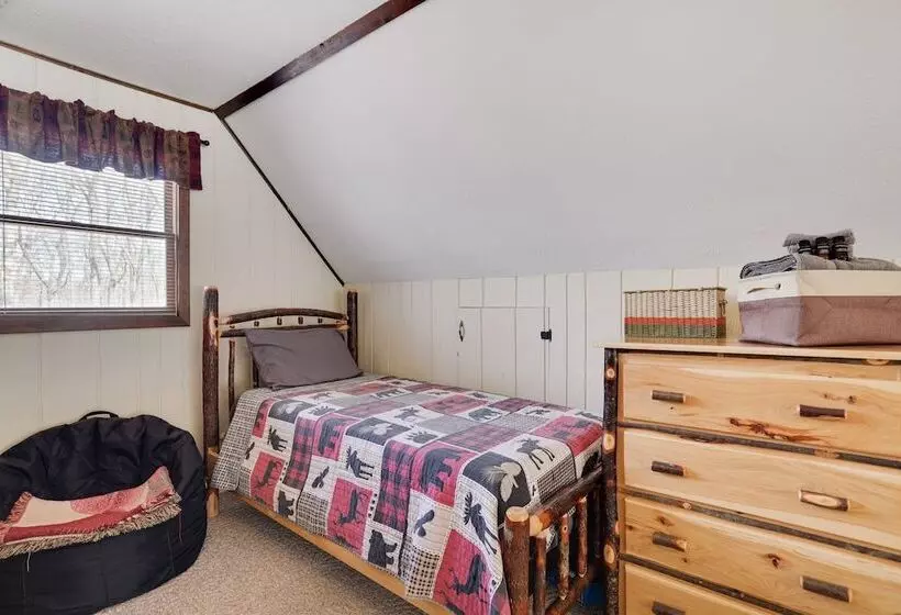 Grateful Escape Avantstay Hot Tub, Sauna, Deck, Firepit, Beach Access