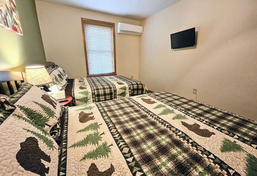 Hickory Haven By Avantstay Hot Tub, Game Room, Theater, Deck