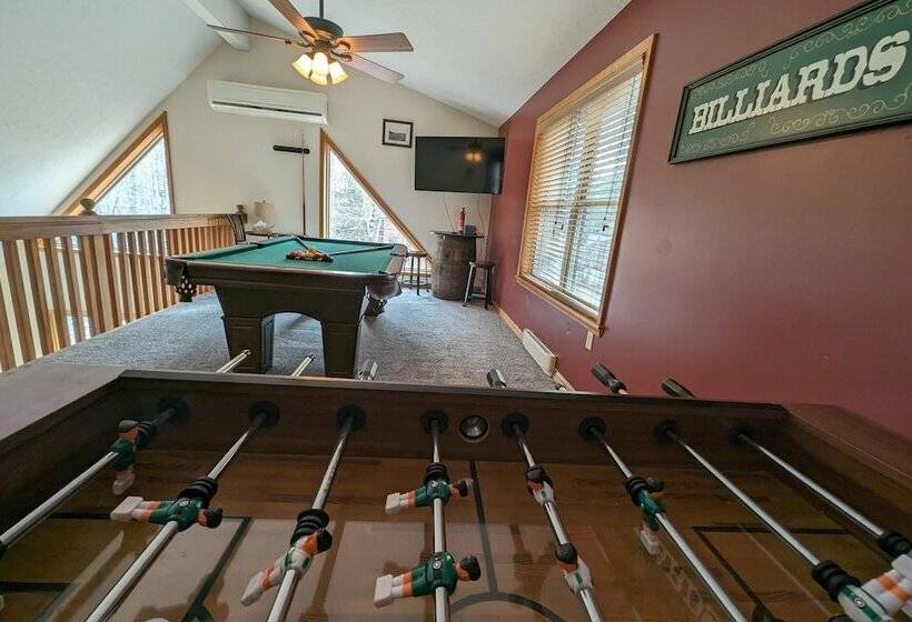 Hickory Haven By Avantstay Hot Tub, Game Room, Theater, Deck