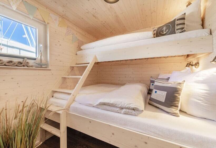 ホテル Houseboat Grey Seal Comfortable Vacation Home