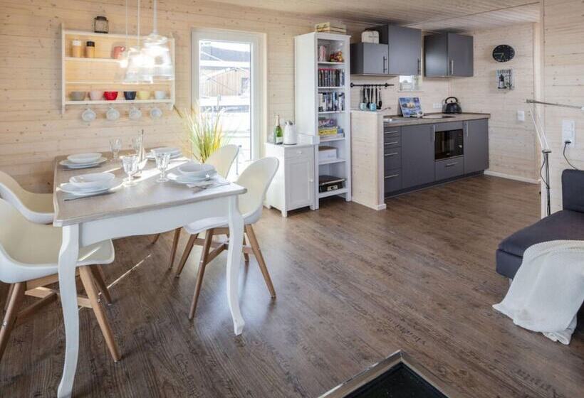 ホテル Houseboat Grey Seal Comfortable Vacation Home