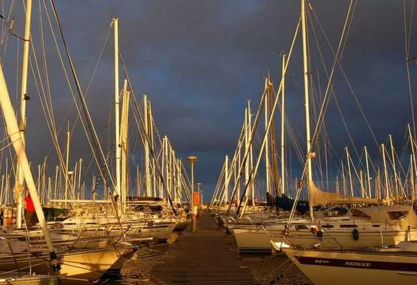 ホテル Houseboat Grey Seal Comfortable Vacation Home