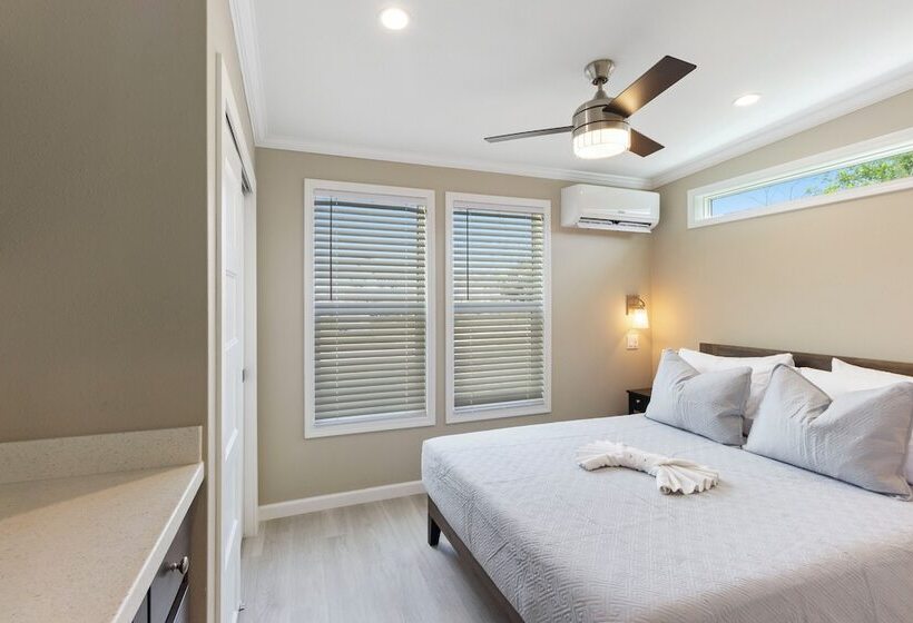 Szálloda Okeechobee Koa Resort