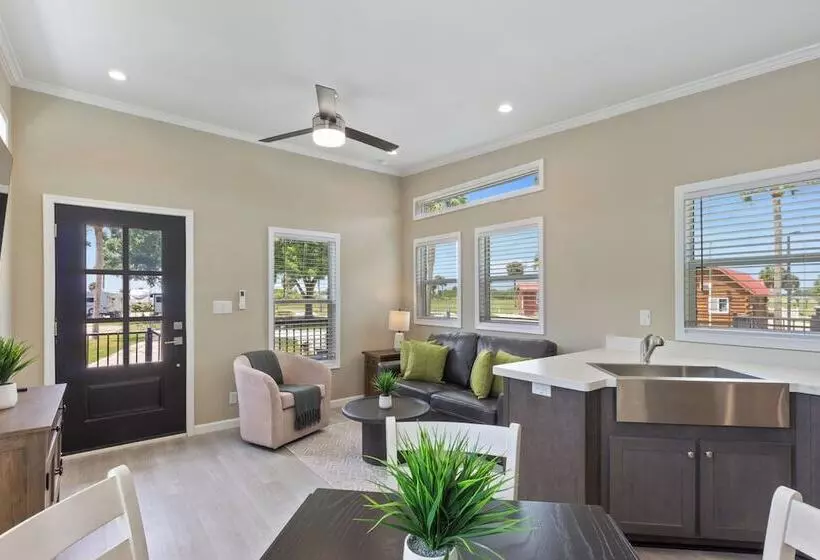 Hotelli Okeechobee Koa Resort