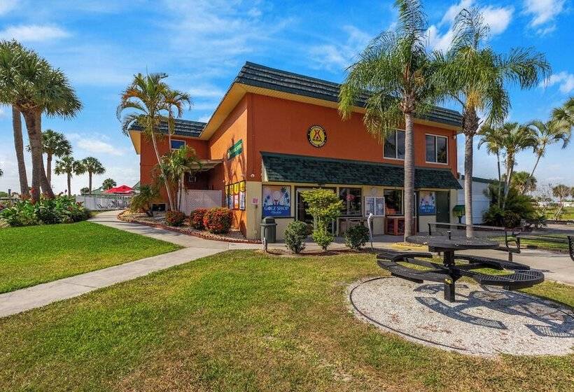 Szálloda Okeechobee Koa Resort